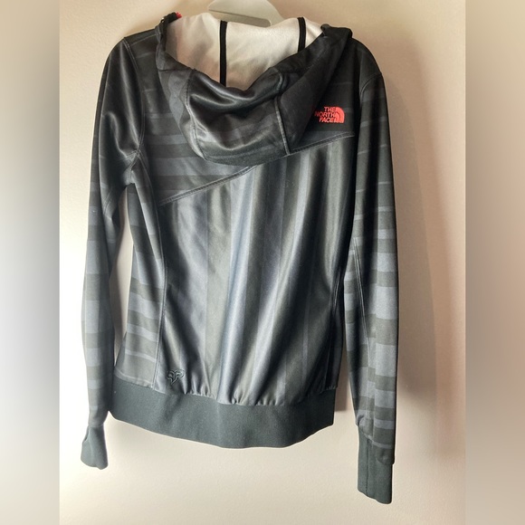 The North Face zip-up sweater - Picture 3 of 5